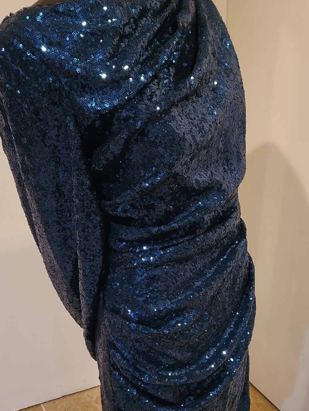 Betsy & Adam Dark Navy Sequin Long-Sleeve Cocktail Dress - Picture 3 of 5